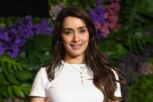 Shraddha Kapoor Enjoys Diwali Snacks While Reading a New Script