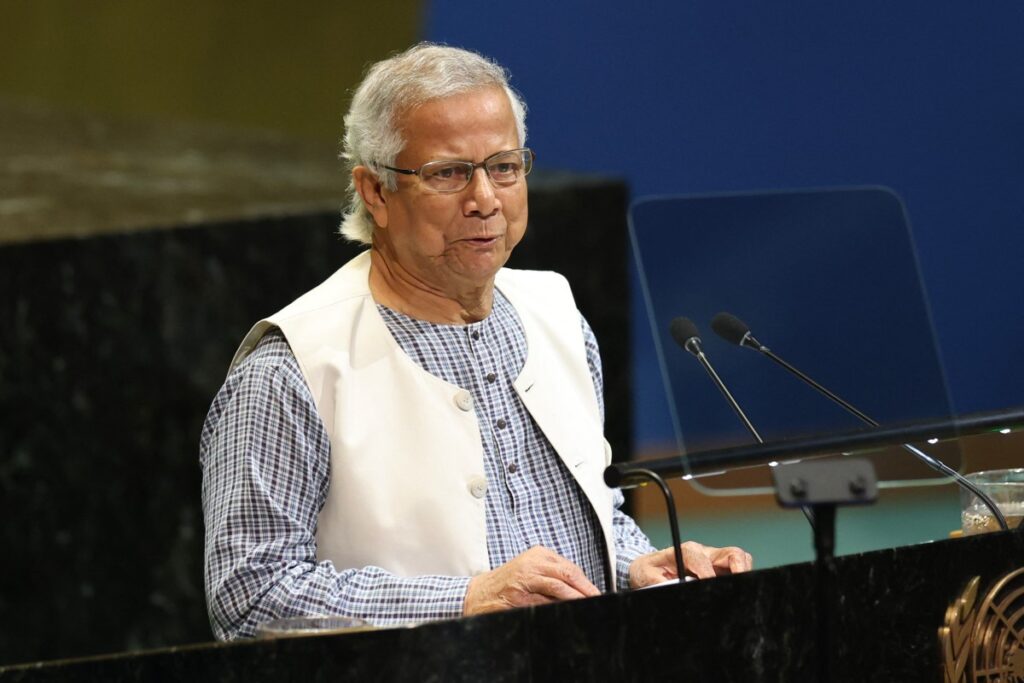 Tariq Rahman giving speech