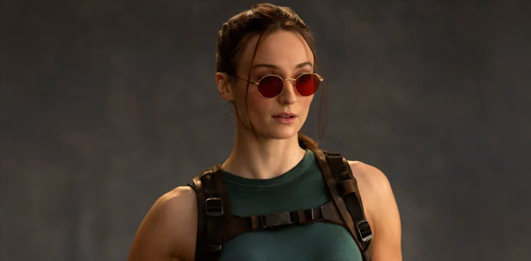 Sophie Turner in tomb raider